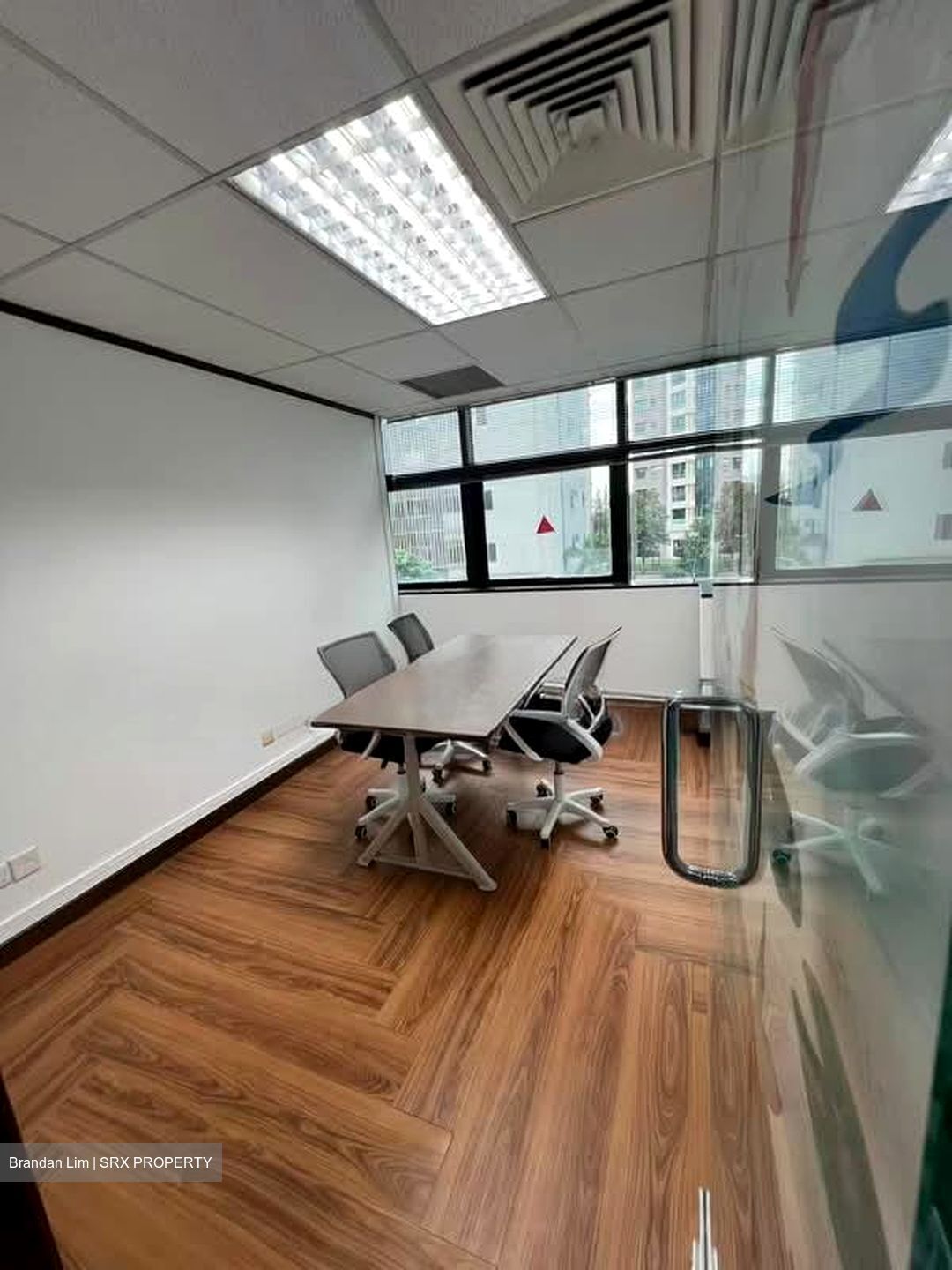 Sims Avenue Centre (D14), Retail #557600381